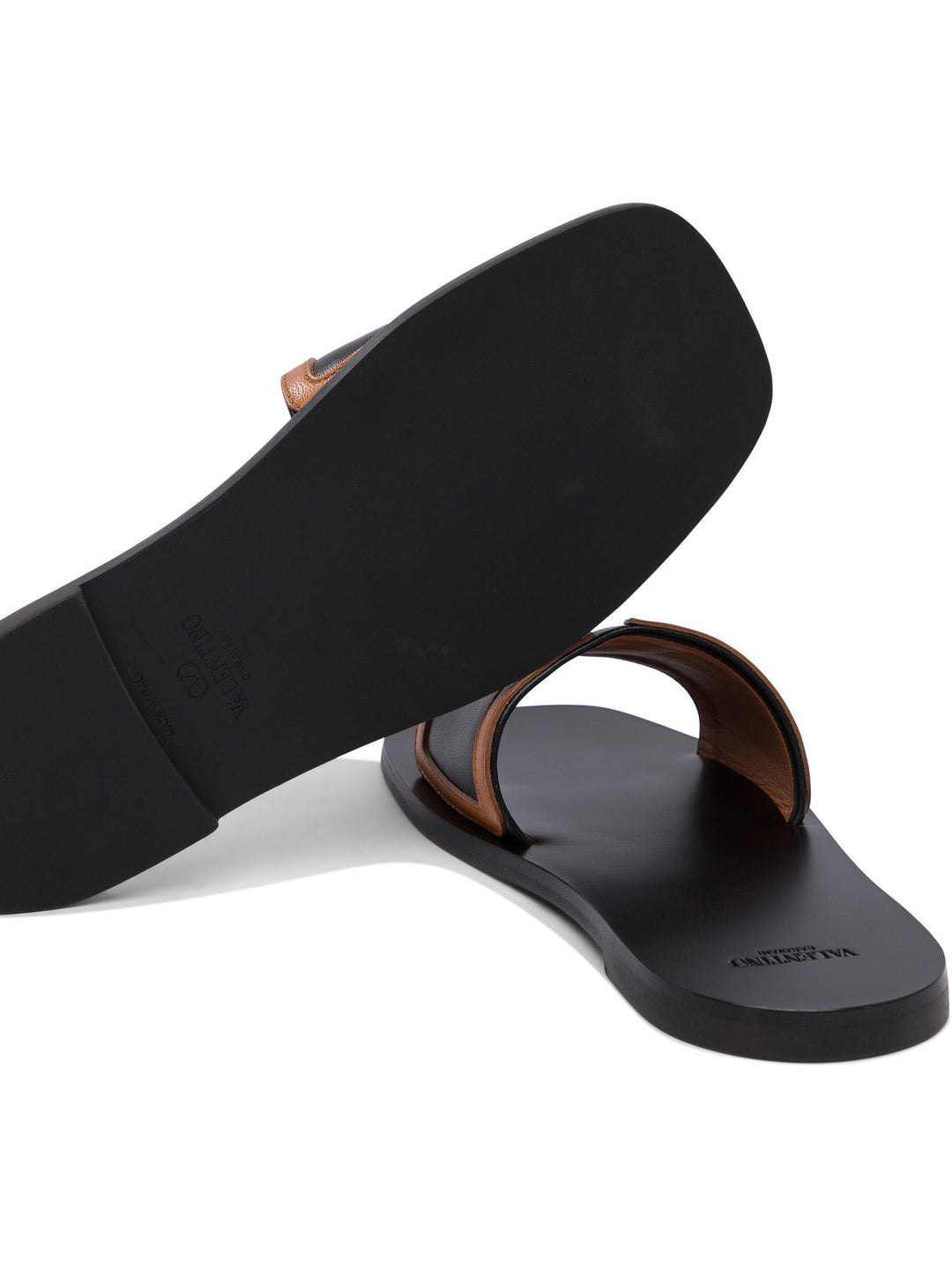 Valentino Garavani Viva Superstar Sandals - Black | 31db9665fcad669067b0ebff047d77254b469c7b