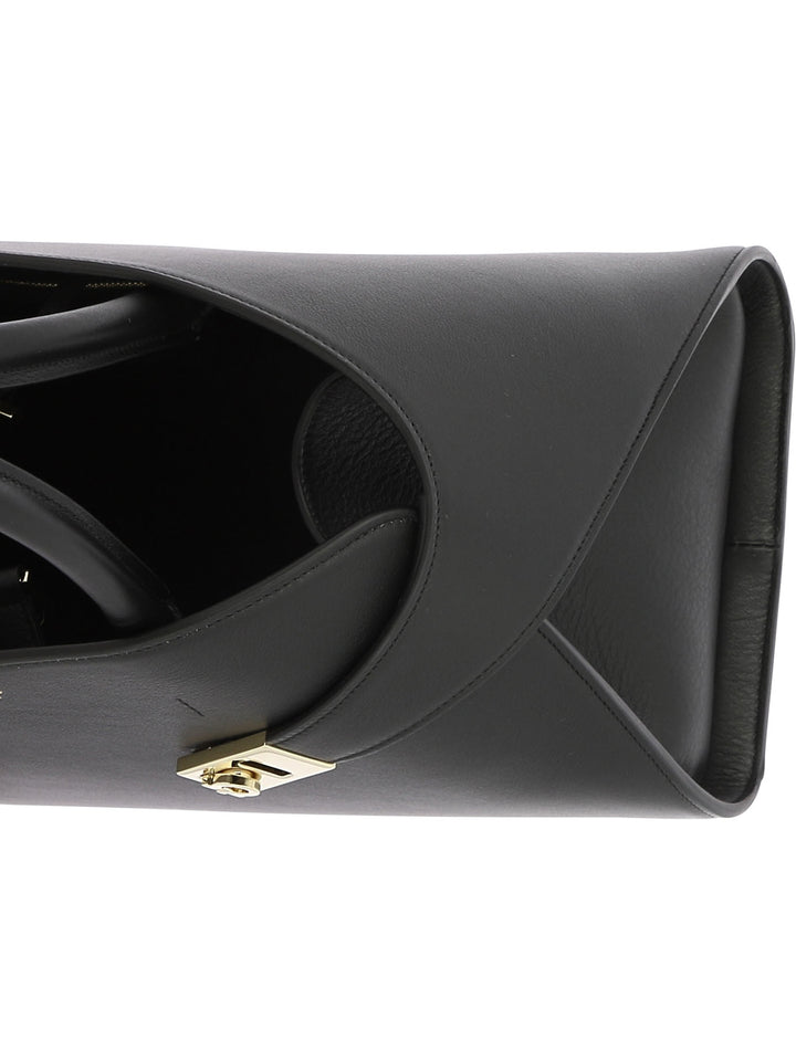 Ferragamo  Shoulder Bags - Black | 7bef189dc45473b3521d30f6c22e76ed437725ba