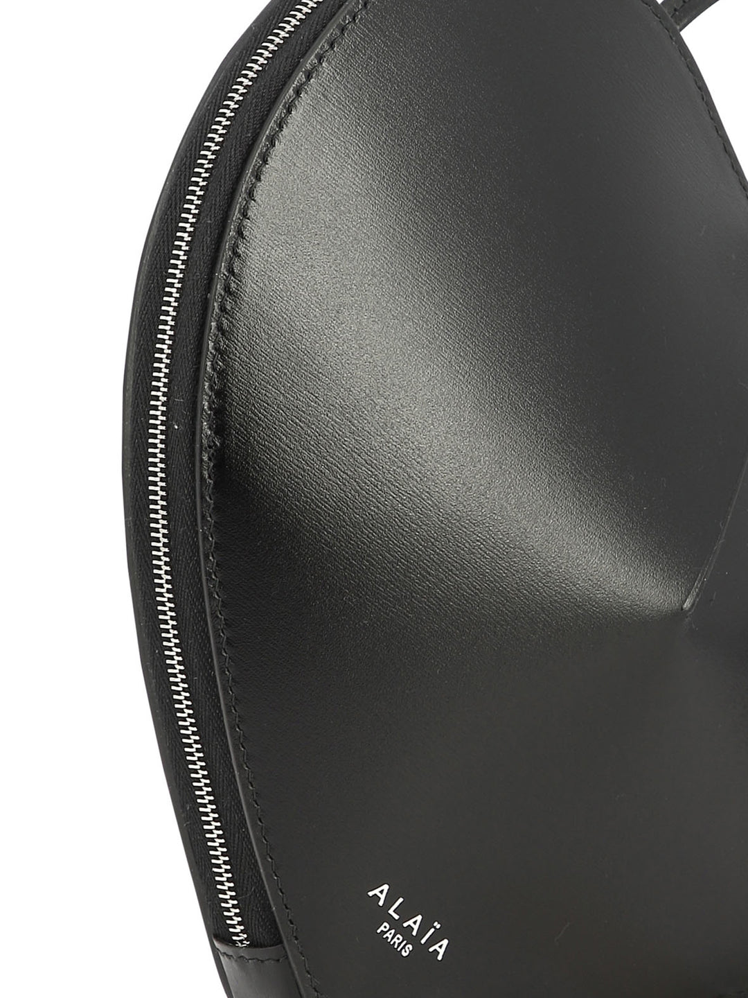 AlaïA Le Cœur Crossbody Bags - Black | 8e5fcf4614f0a00acb055eb4efefa2ada63abf15