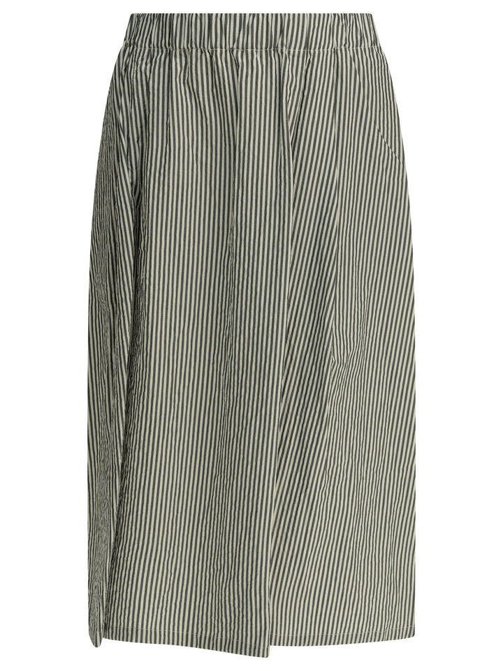 Apuntob  Skirts - Black | 37e8783e908b55c1a76e82cef775d9fc290ce33f