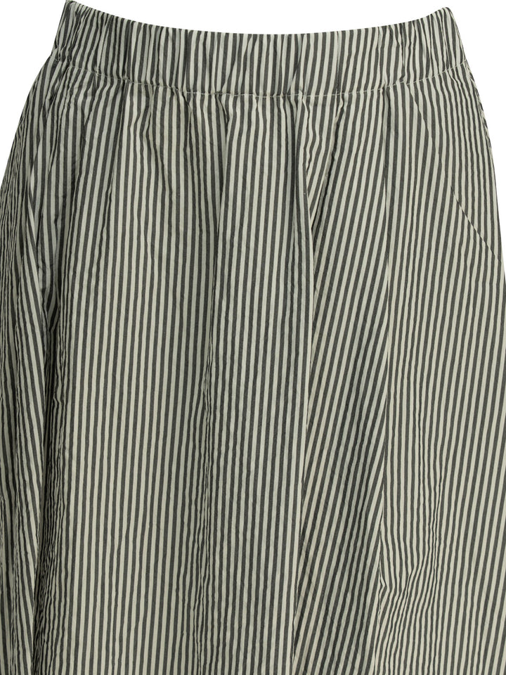 Apuntob  Skirts - Black | 42238db031623b2bf96973e15ea763a76d2f919d