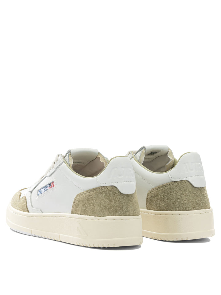 Autry Medalist Low Sneakers & Slip-On - White | 16913972b1938f60c3ac9dbadbfaf1f51b348390