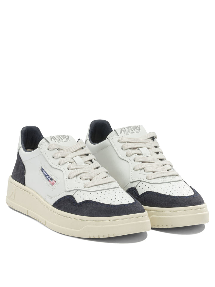 Autry Medalist Low Sneakers & Slip-On - Blue | 5755ea13c8d7a025f94cff219c18f37fae295110