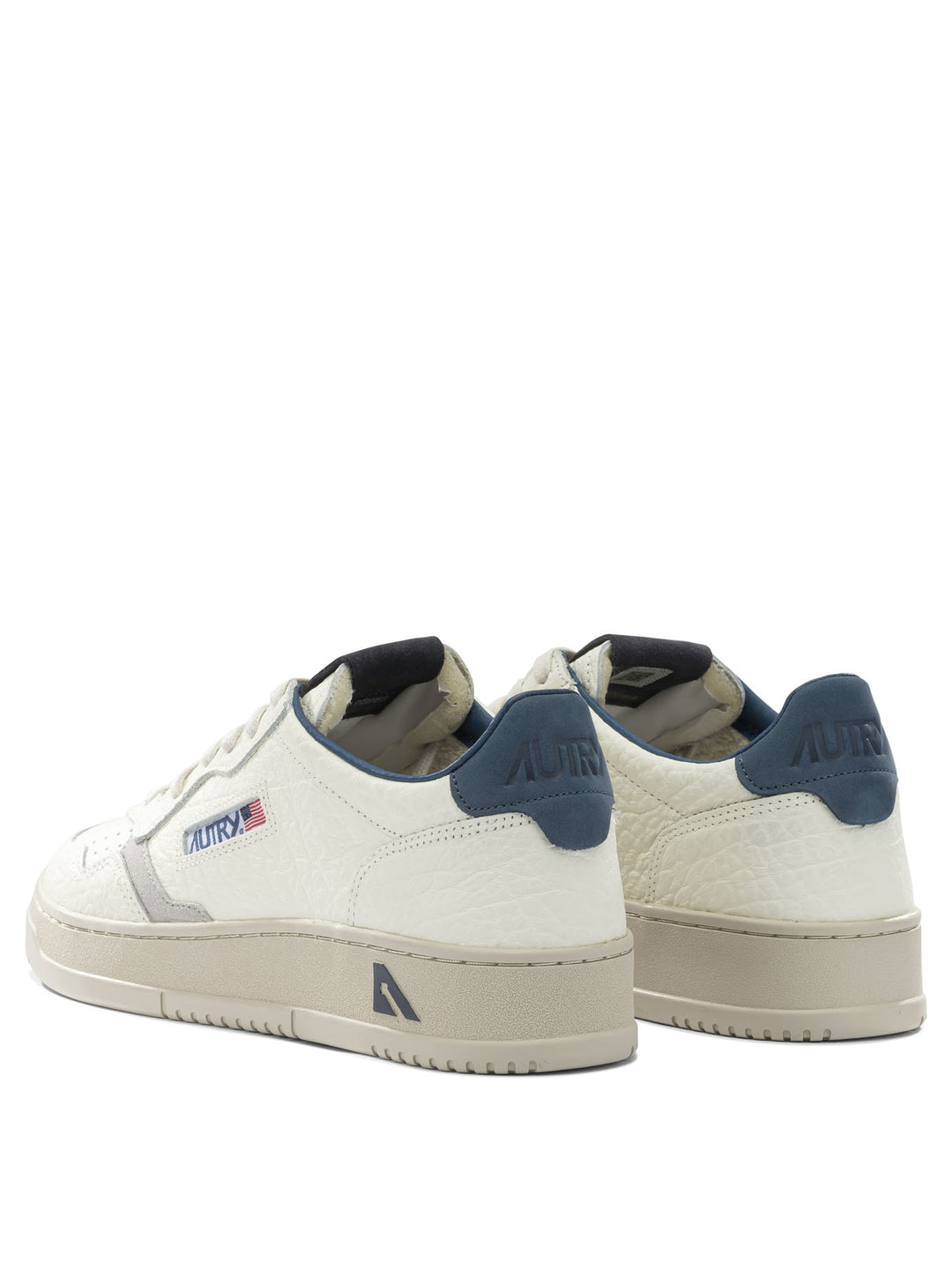 Autry Medalist Low Sneakers & Slip-On - White | 973fd00b7bd1001fb7770c11a47c1af42c9071b7