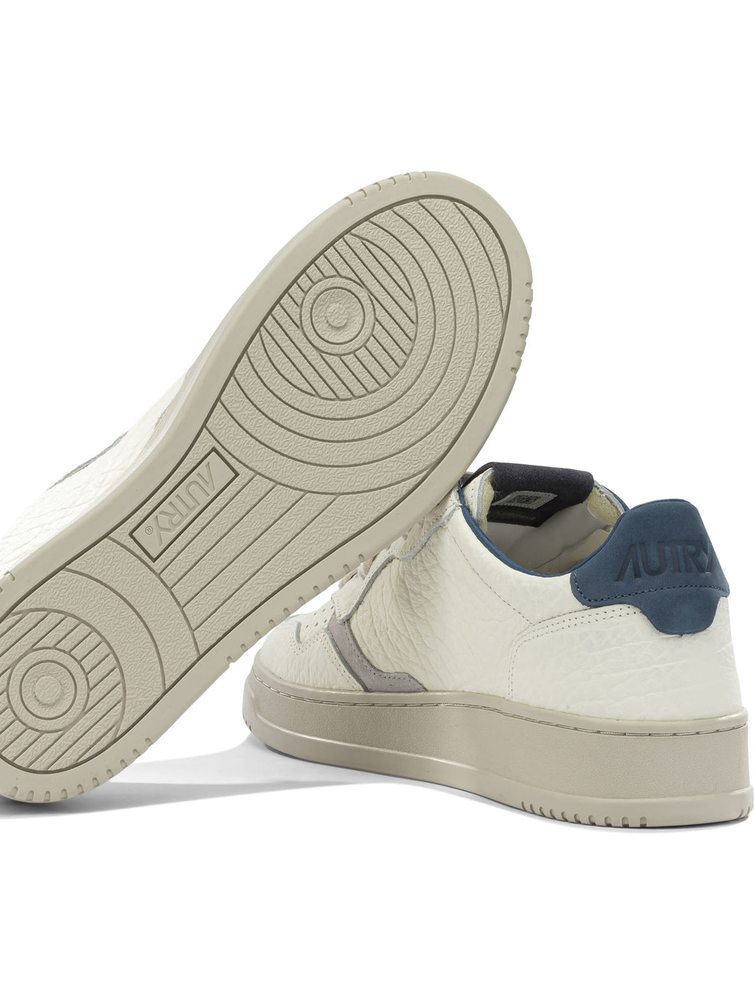 Autry Medalist Low Sneakers & Slip-On - White | 1252f78270e103a5ca065e09ec06d715133086cf