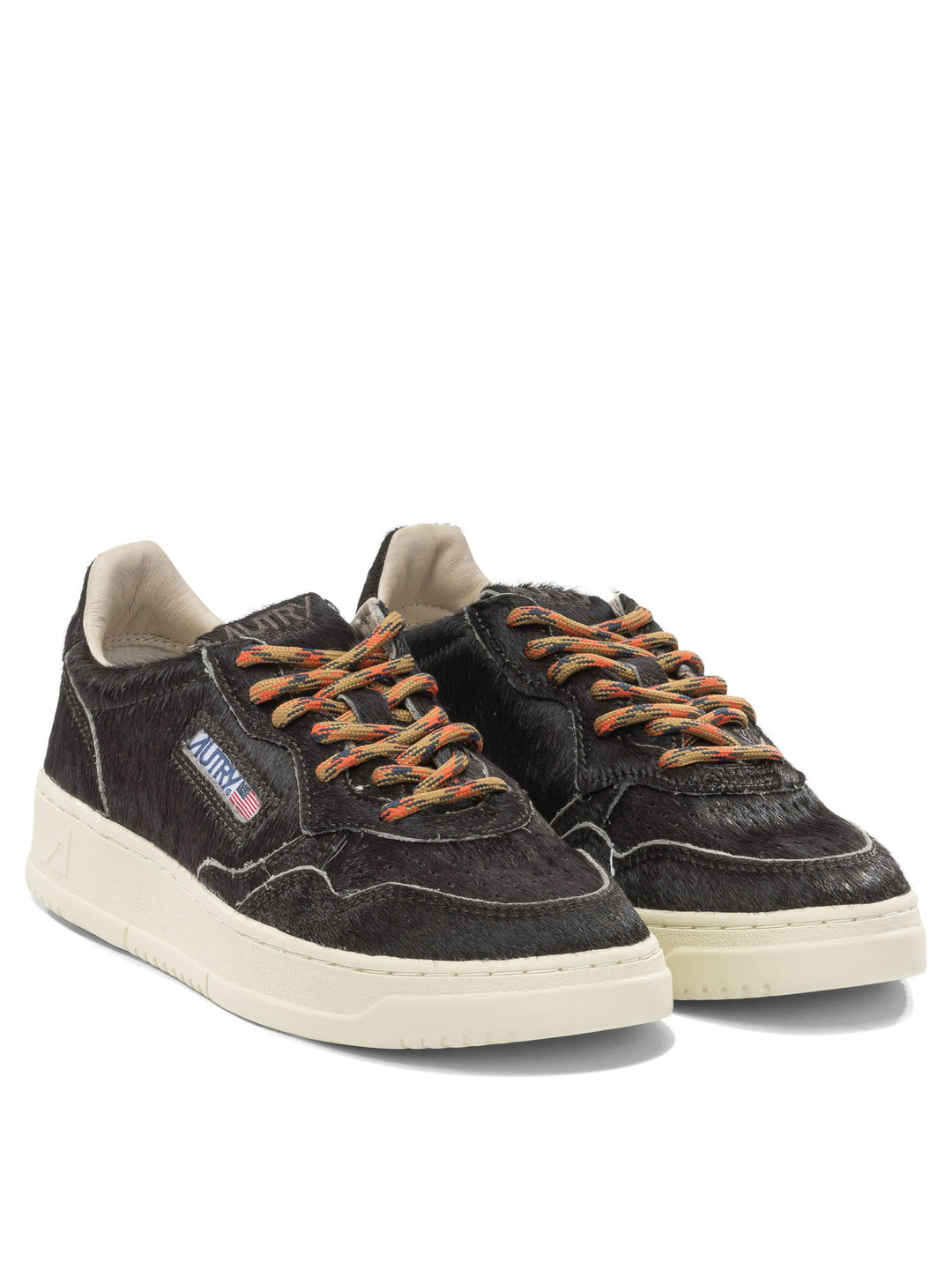 Autry Medalist Low Sneakers & Slip-On - Black | 80405c9dffac205a24b2c9f312153fff87534aba