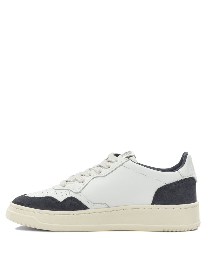 Autry Medalist Low Sneakers & Slip-On - Blue | 89629f52d861cc8242d6c93fbe48d3f637d6004f