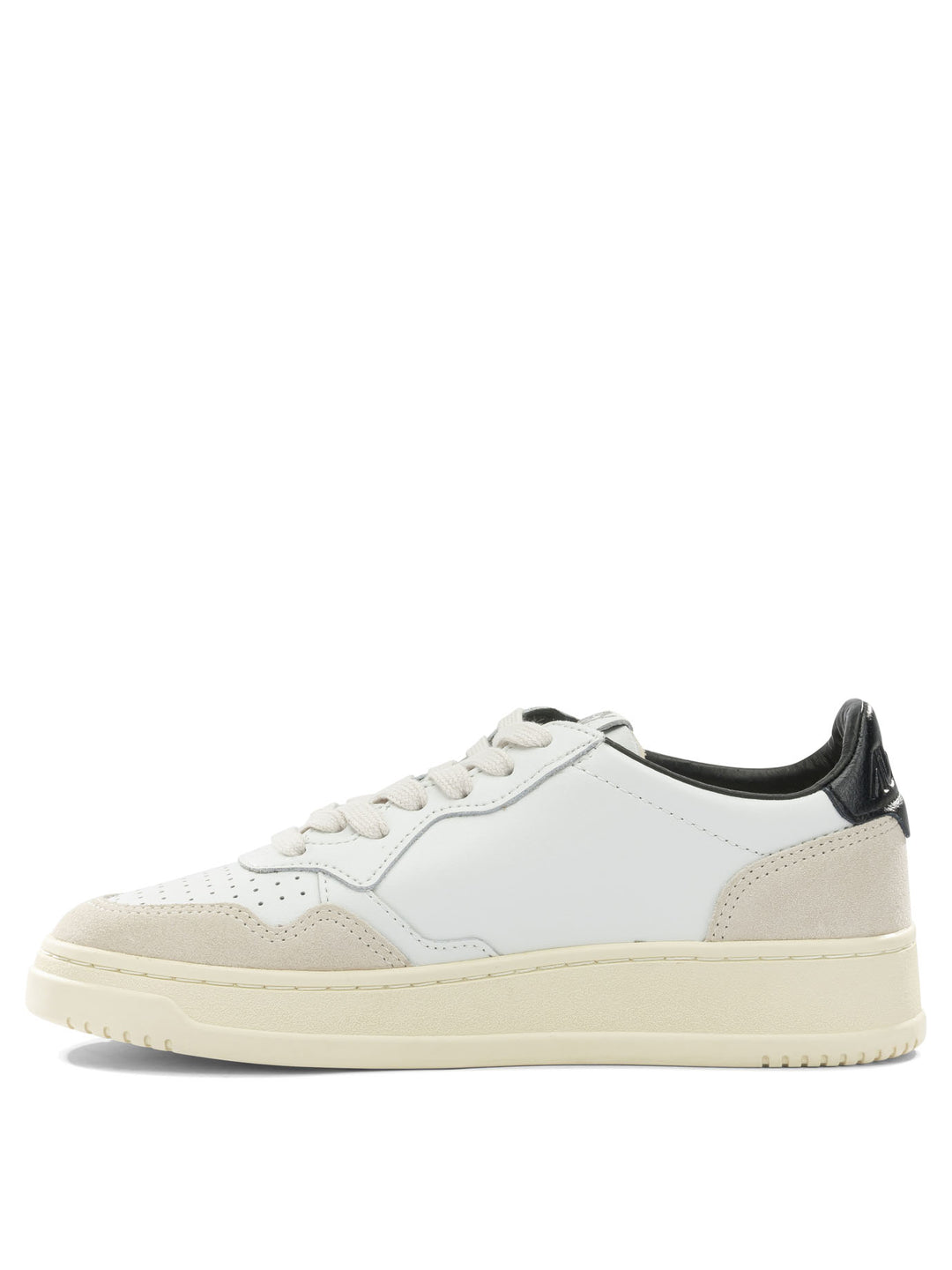 Autry Medalist Low Sneakers & Slip-On - White | ee847fc1381c6e5ea0ba0ac9190de50cd2986912