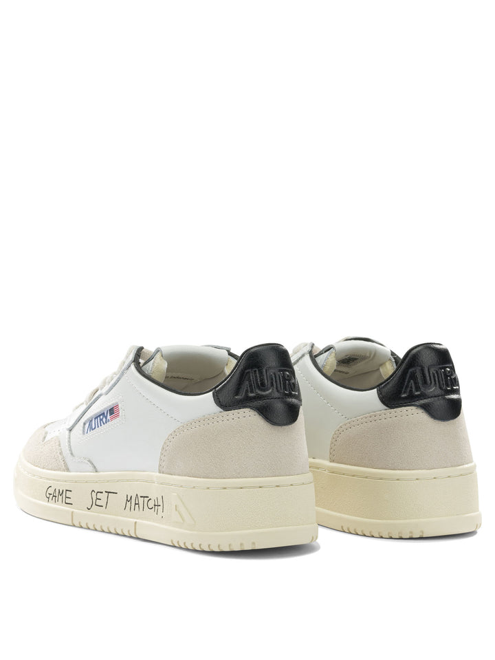 Autry Medalist Low Sneakers & Slip-On - White | 1f9e76a4b333180faac4e23a756d99555af13ece