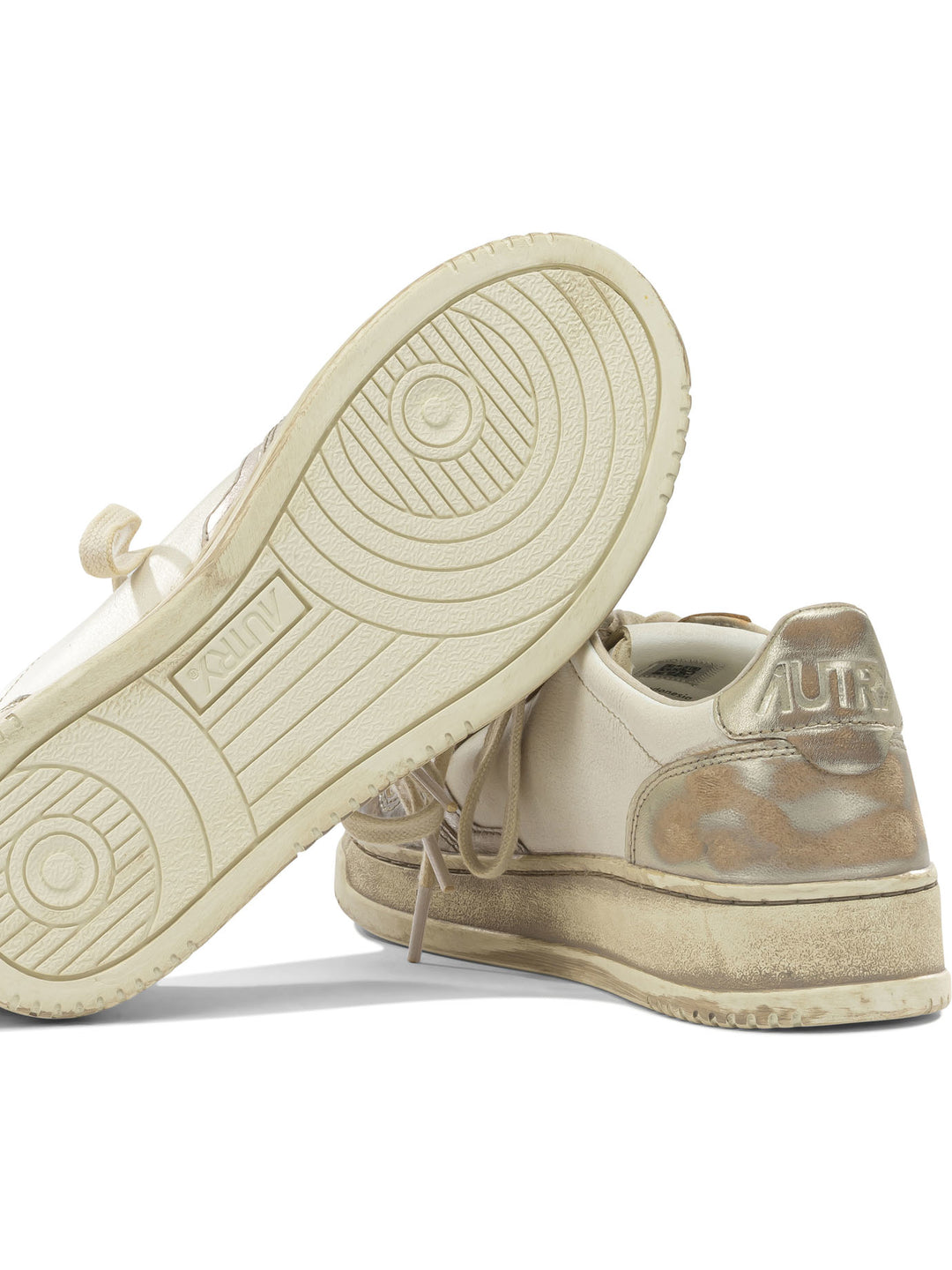 Autry Medalist Low Super Vintage Sneakers & Slip-On - Silver | 83fdc124122ff2f9334a19793d7b33178af443ab
