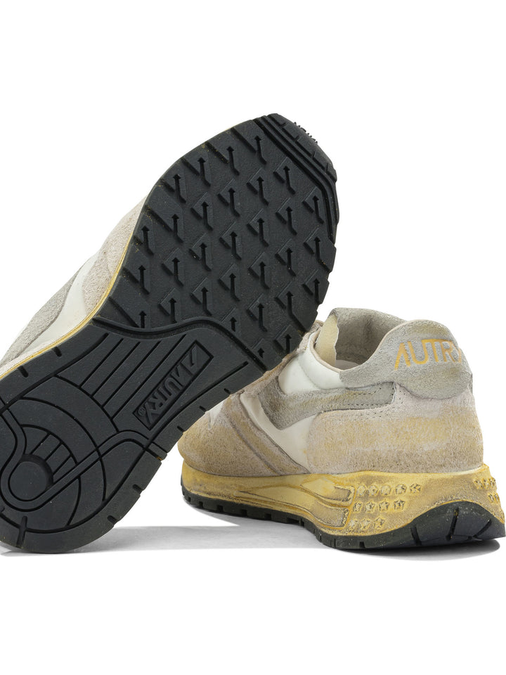 Autry  Sneakers & Slip-On - White | ed88ab0531917a32832f6f6756f89d9b6ba85e38