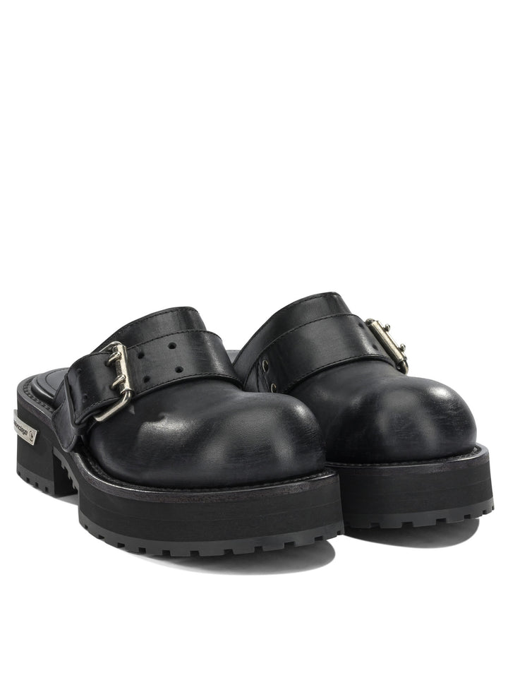 Balenciaga Venom Sandals - Black | 4521a5105c02a3a873211c507889cc13337710f8