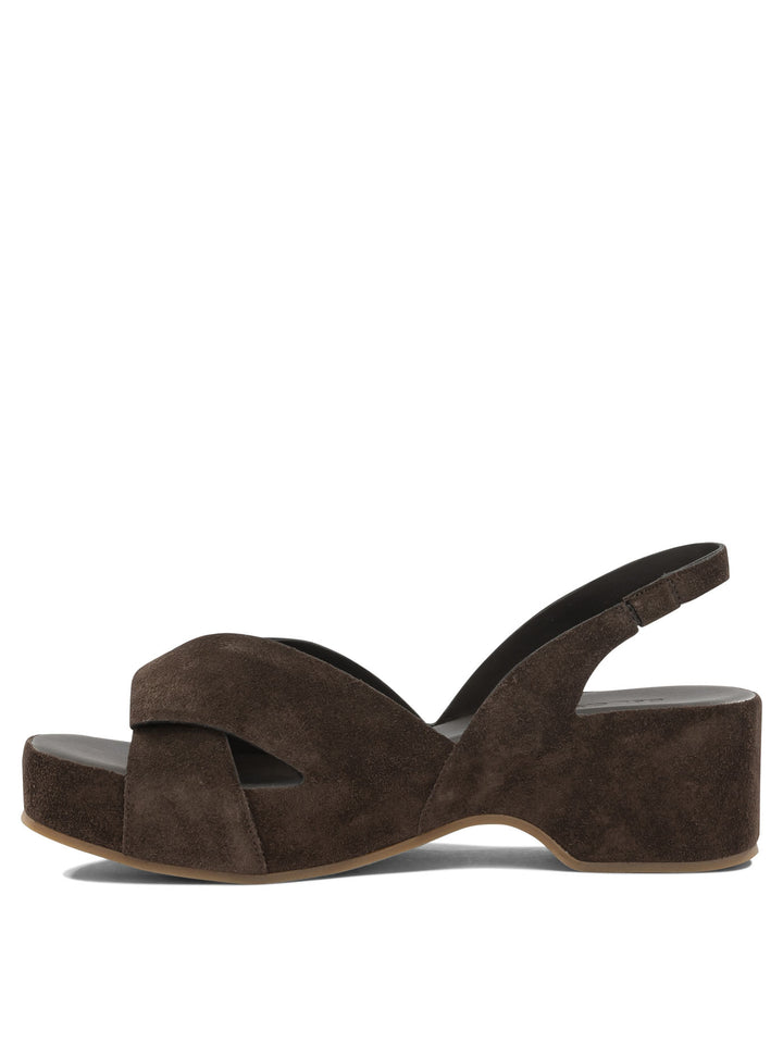 Del Carlo  Sandals - Brown | d54f003c263e4f2e24d0062568ae6c4b5d5054d7