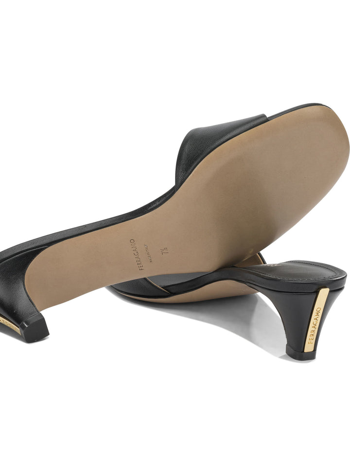 Ferragamo Tatiana 40mm Heeled shoes - Black | 57c54cef8907e789548dc206476114ac738d5842