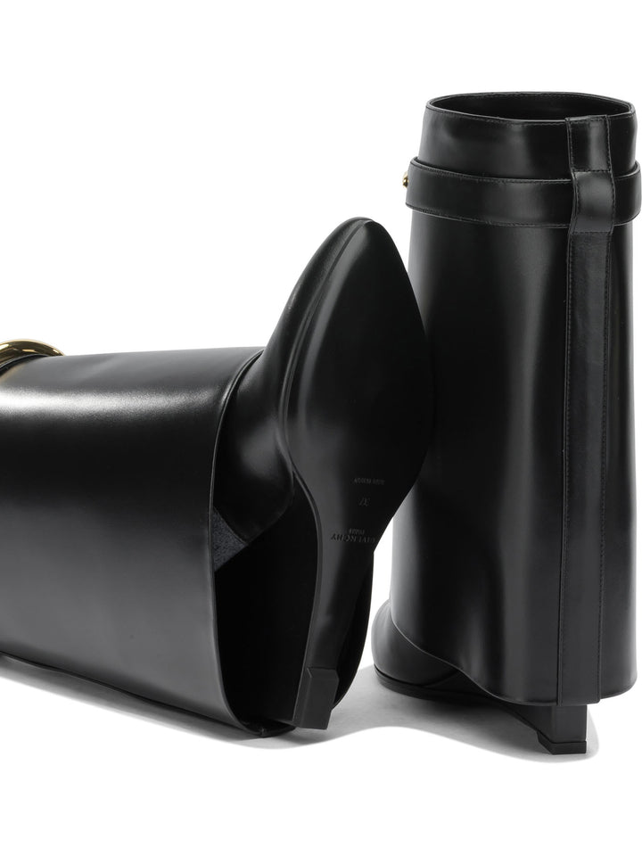 Givenchy Boots & Ankle Boots Boots and Ankle Boots - Black | 5702b008bdea23689f7e74dcb8c92a0ee55d093a