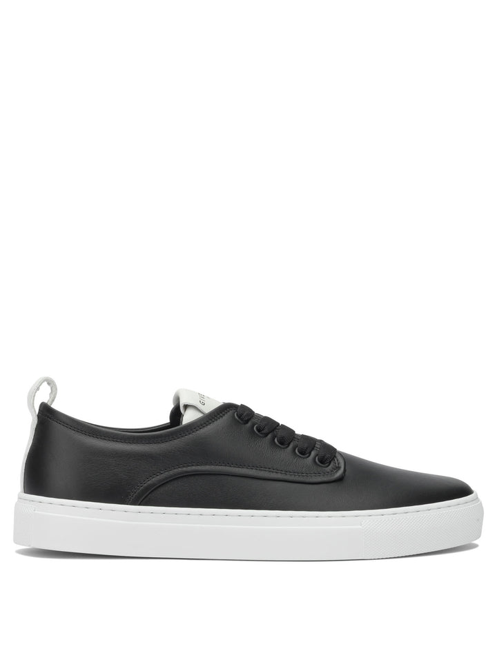 Givenchy New City Sneakers & Slip-On - Black | c083f54cbeaa1a053c24d08099434df31f4dce57