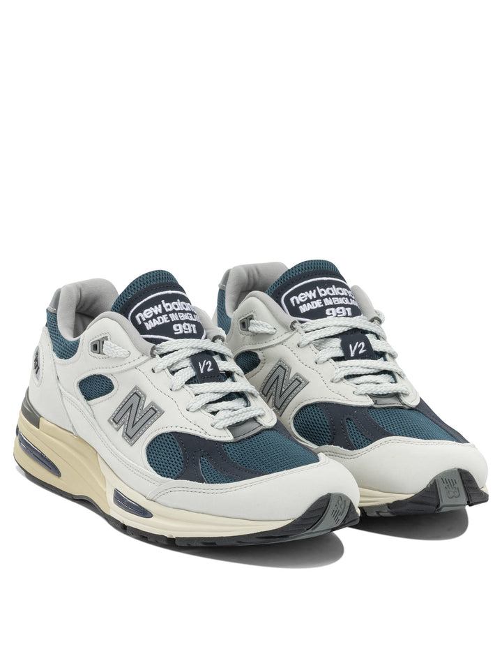 New Balance Made In Uk 991v2 Sneakers & Slip-On - Grey | 813da9d4e05cc7a8d4364644fed8484a4cdd0a02