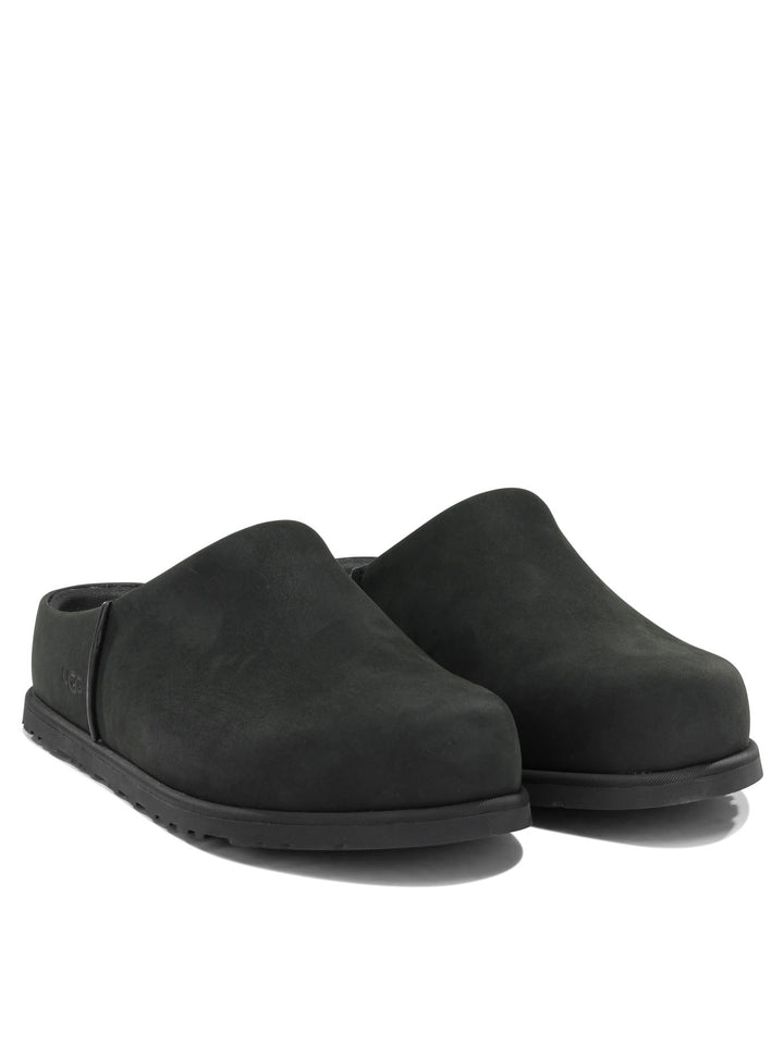 Ugg Otzo Sandals - Black | 26868ef77c440105daabf723d3b63c5935be32b7