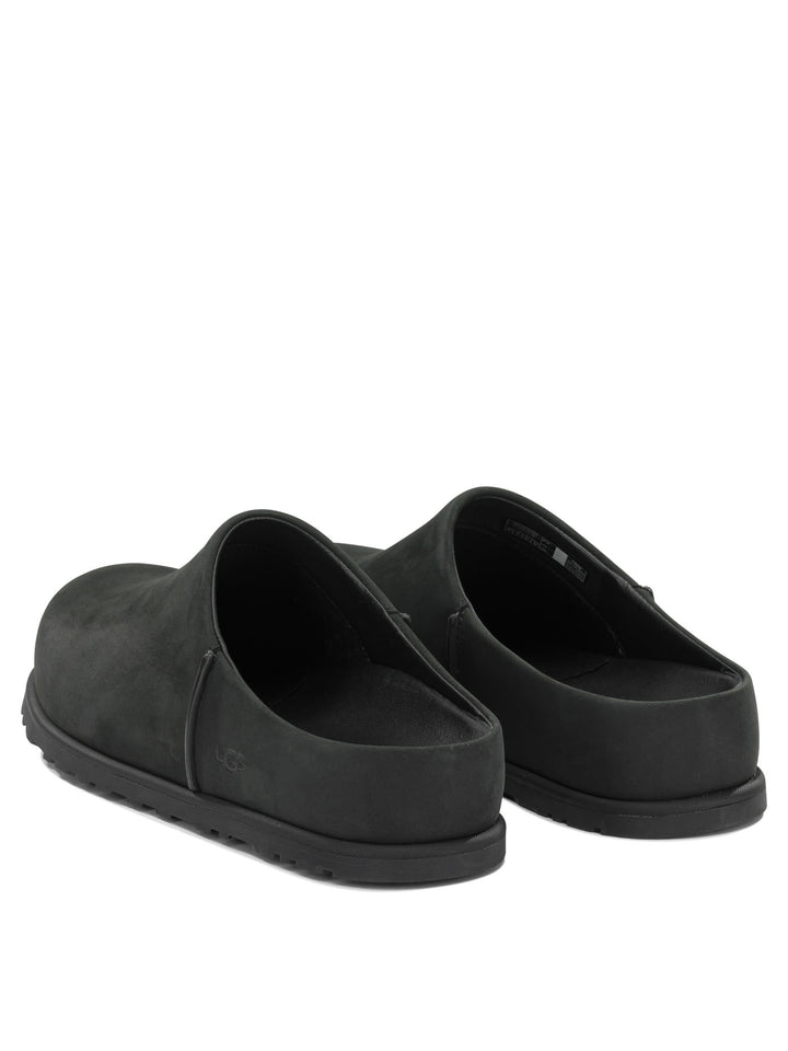 Ugg Otzo Sandals - Black | e2654b61b0b01c79576fae45b3ccb876ec639af8