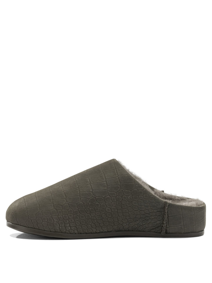 Ugg  Loafers & Slippers - Grey | 854a780fe8a393232110a41051a9943fc7effce6