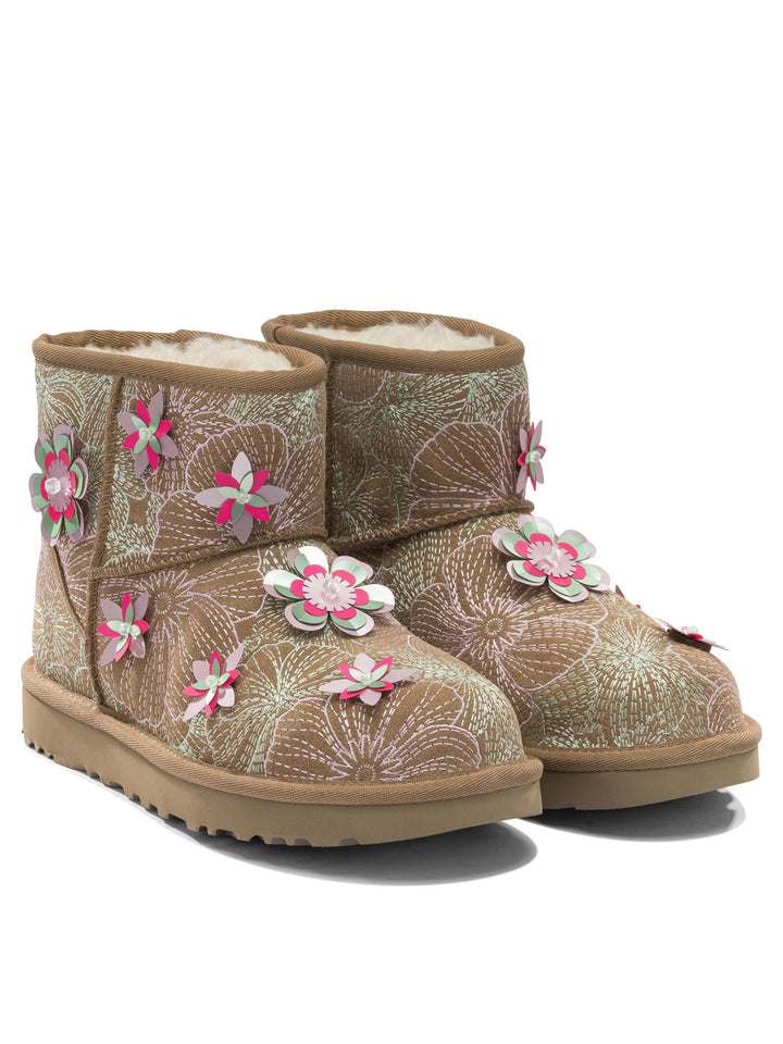 Ugg Boots & Ankle Boots Boots and Ankle Boots - Brown | d5e64f357b4599fbd67805ecd6647ce2d238a063