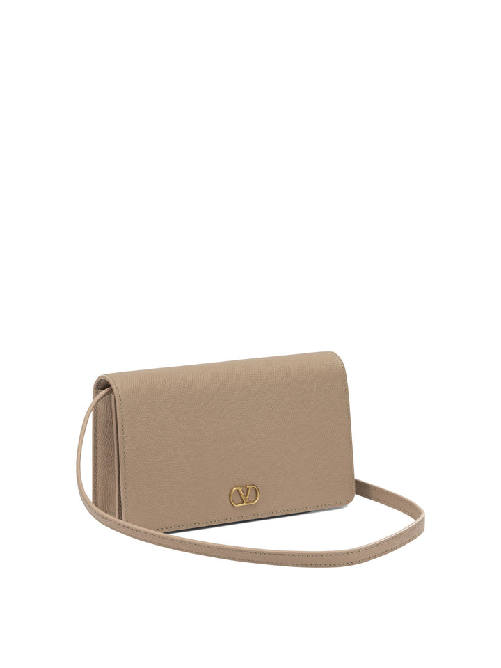 Valentino Garavani Signature Vlogo Clutch Clutches - Pink | 04b699b3f82929604130c90236c7ba9a715028df