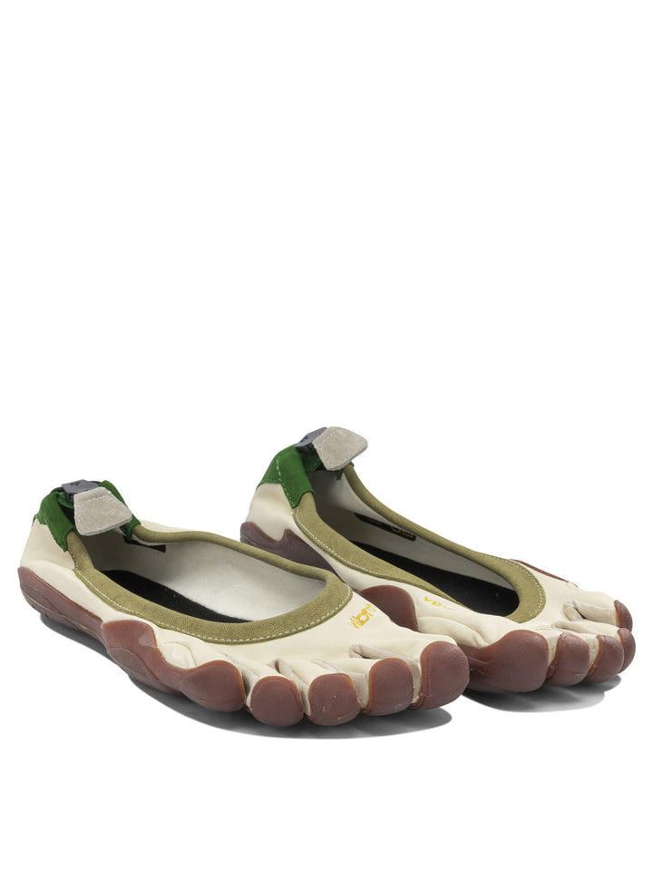 Vibram Fivefingers Classic Evo Sneakers & Slip-On - White | 7c8ebb6e864bdf0e22fa9e600ee363f115d7efc8