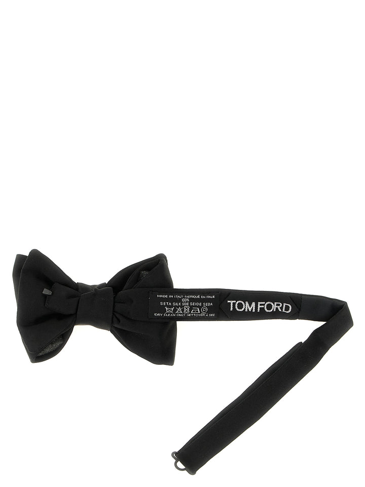 Tom Ford Silk Bow Tie Ties and Papillon - Black | 5e7f0923a9cd8bb84baa2cd4313133e8c5493d09