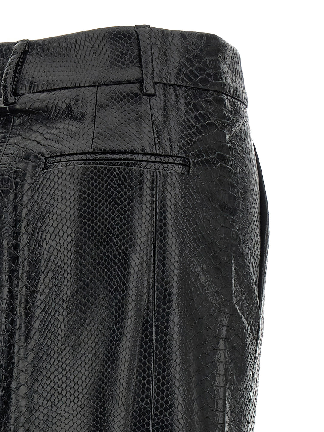 The Andamane New Xania Skirts - Black | 47349847b93eafd17a7e132fe76966cab975f497