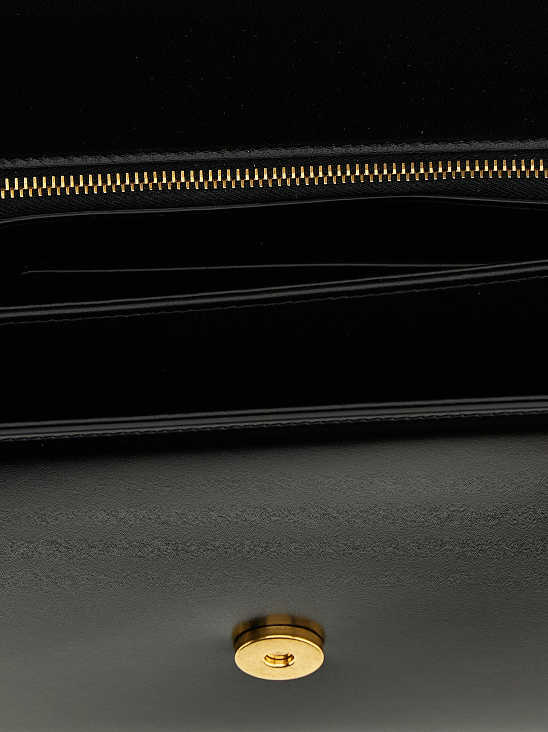 Valentino Garavani Vain Shoulder Bags - Black | 72ff1630b73dd1ef131727b73edf245b9951a483