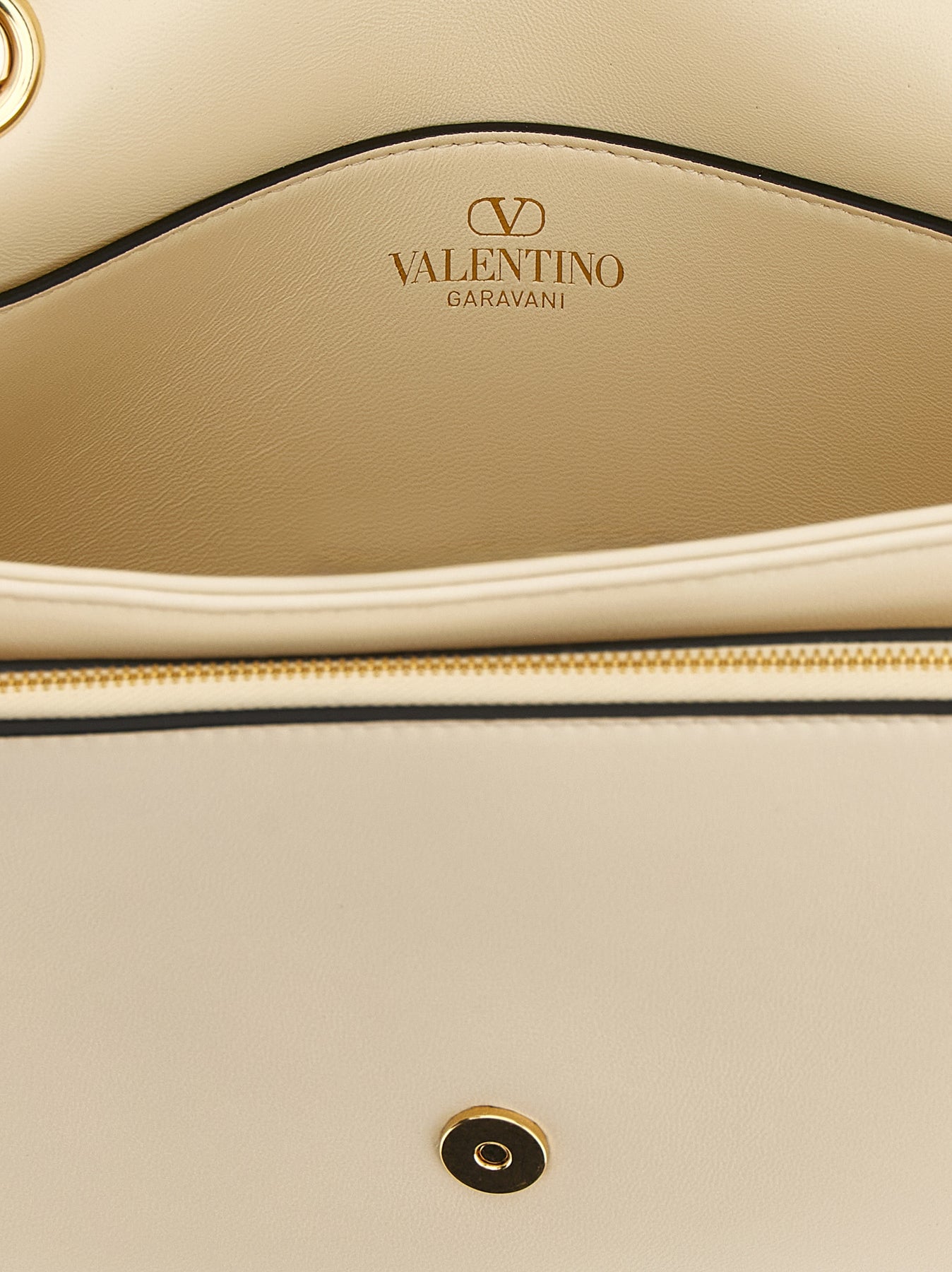 Valentino Garavani Djuna Shoulder Bags - White | ca94bd9959f991e5667ab3c163d69d6f843ce6fb
