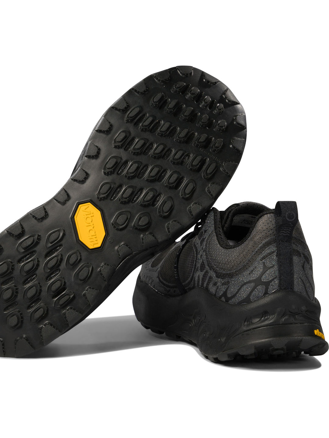 New Balance  Sneakers & Slip-On - Black | b2907c3b7db82d91579ca4d55980579631590e5c