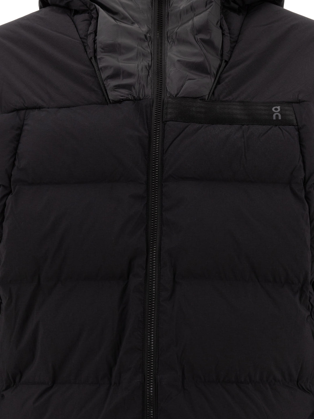 On Running Challenger Jackets and Coats - Black | 61c6a3263bd751e9eeab86d18bee9106d9c48998