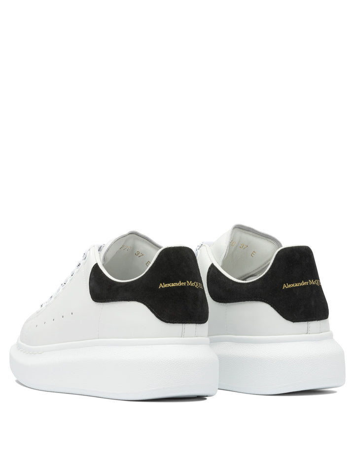 Alexander Mcqueen Leather Upper And Rubber Sole Sneaker Sneakers & Slip-On - White | f9e3f89fb6edb4e73c047457d34155040113a8b8