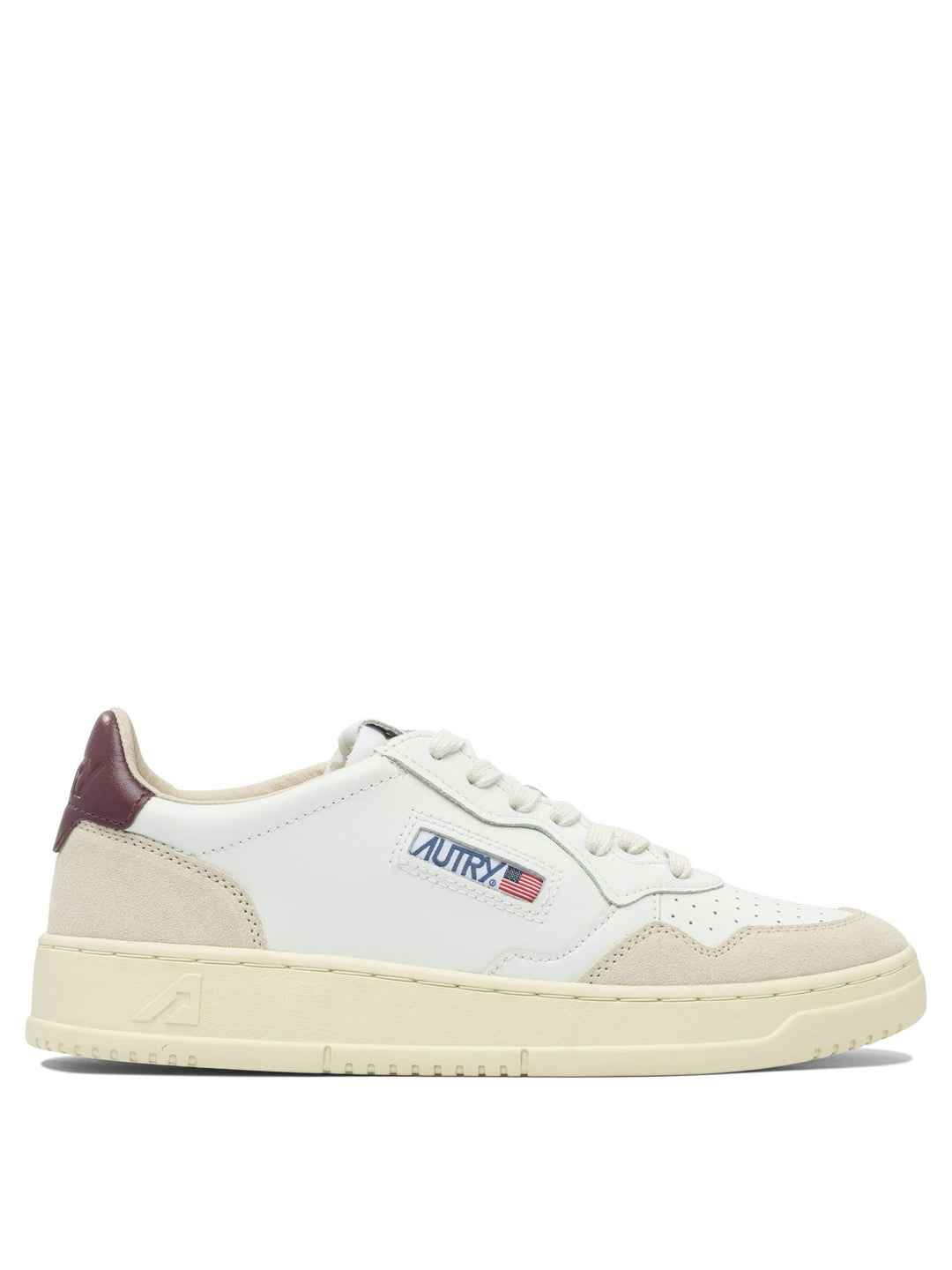 Autry Medalist Low Sneakers & Slip-On - White | 43d2c399d1c4b04087faf5195bc9d0a709241795