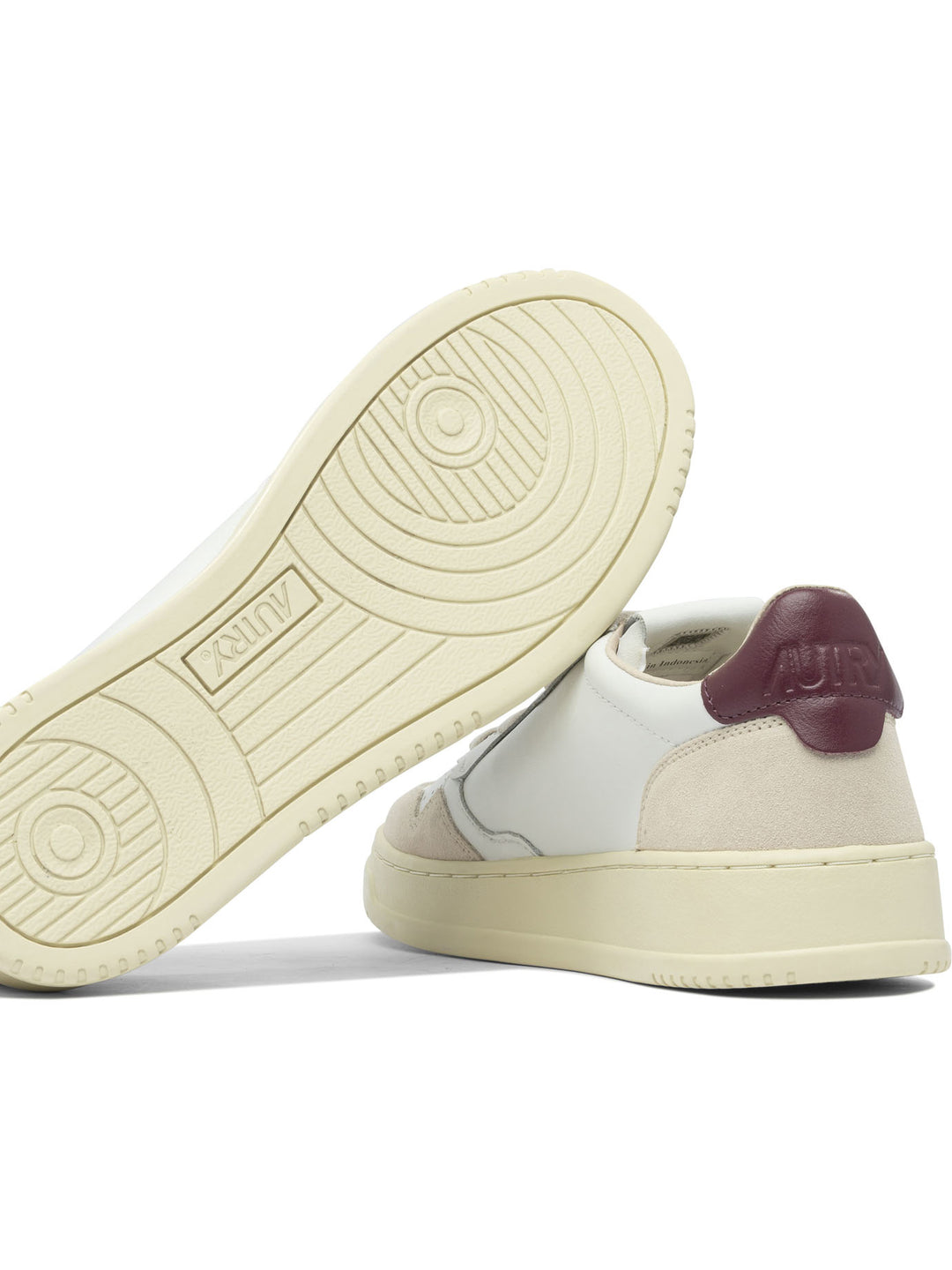 Autry Medalist Low Sneakers & Slip-On - White | 7768274a1c3a33c401a46b231cc6866582b6c0c0