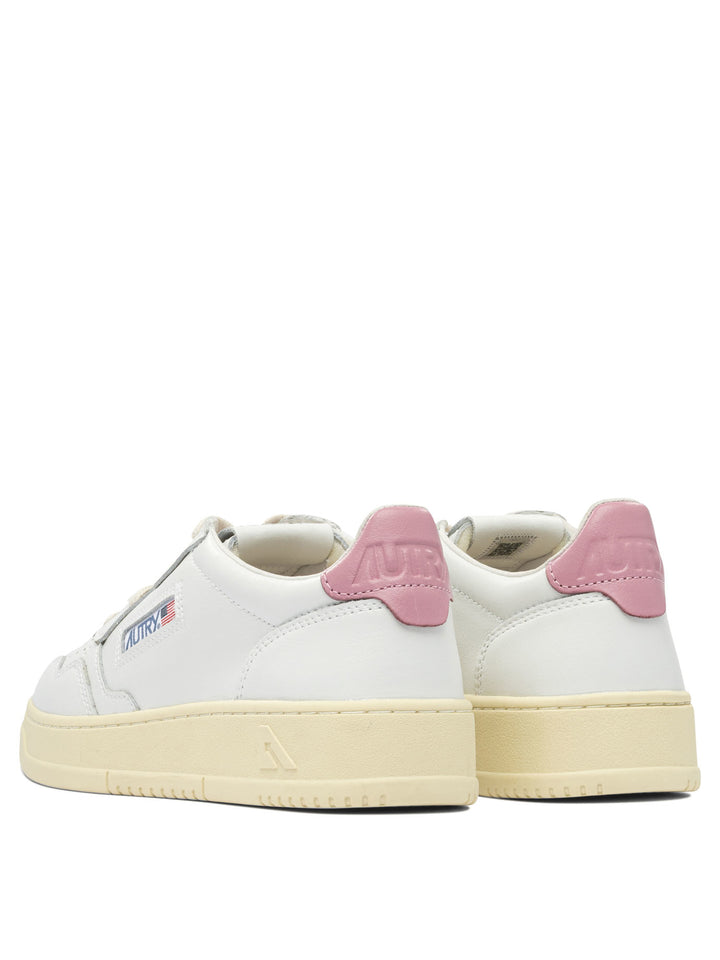 Autry Medalist Low Sneakers & Slip-On - White | 499753d03a0f77d0c160dcfff23e67bbbbfdab2e