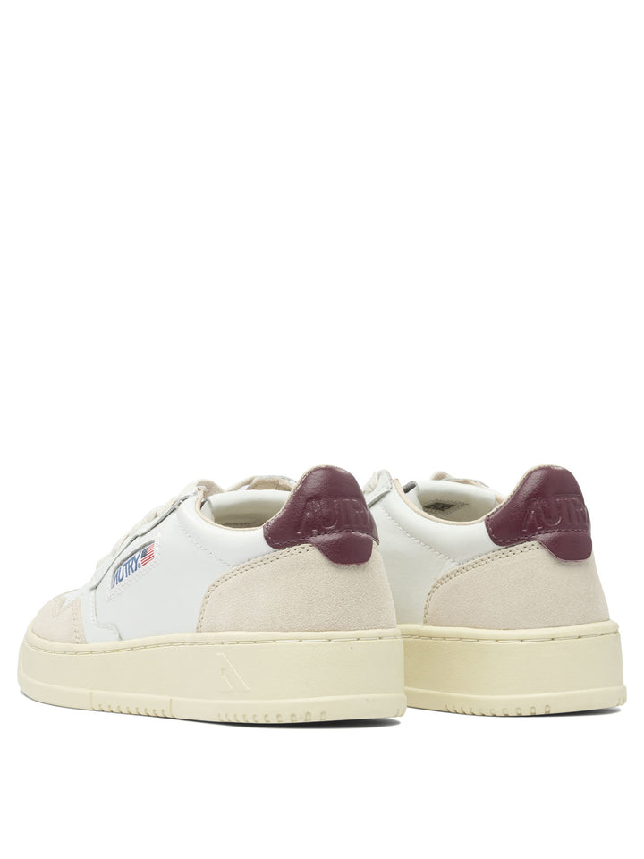 Autry Medalist Low Sneakers & Slip-On - White | bd19f9b372145b0b2fcb929a5646e1fe69ed2df8