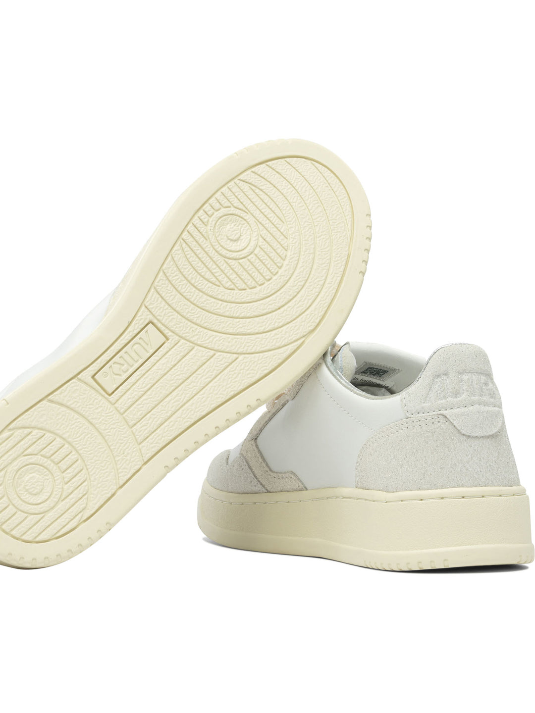 Autry Medalist Low Sneakers & Slip-On - White | b0a669c056282bc0aab4174f043ab60c2ed29731