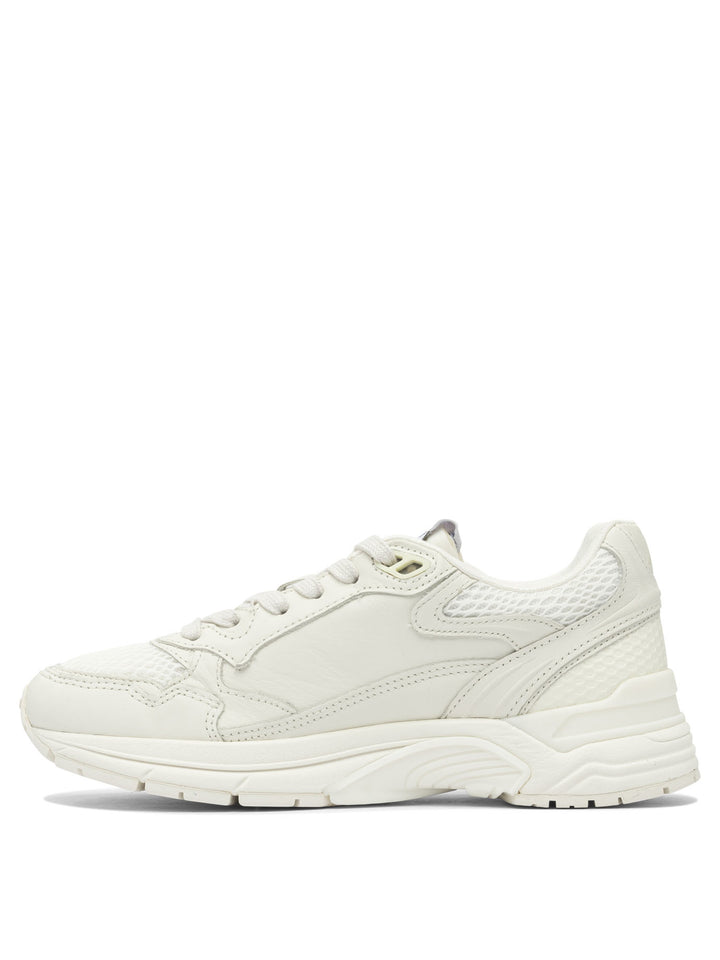 Autry Hyperway Low Wom Goat/Mesh Wiwht/Wiwht Sneakers & Slip-On - White | 54e616e06c92c227004d8050c1c8859c000cdf8d