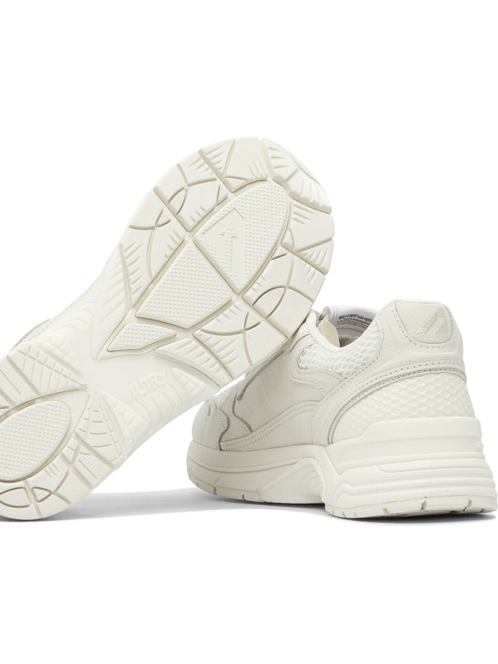 Autry Hyperway Low Wom Goat/Mesh Wiwht/Wiwht Sneakers & Slip-On - White | 1813dcd0388b8db331cf7fa3505c49cb9a10c159