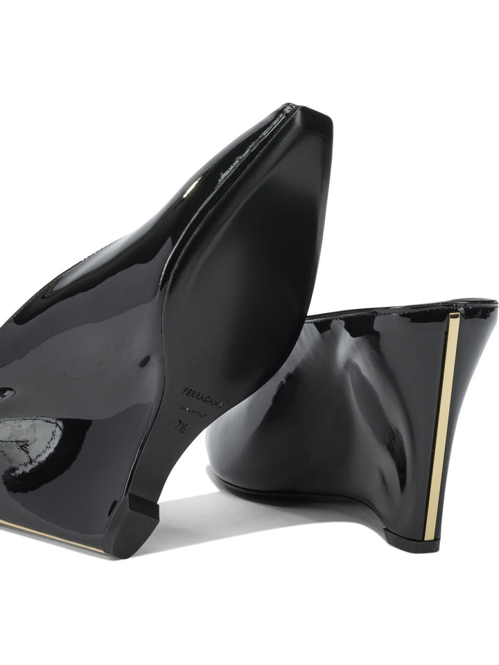 Ferragamo  Heeled shoes - Black | 675e39fe172e4cf95e9e238769c03e5f64538cd9