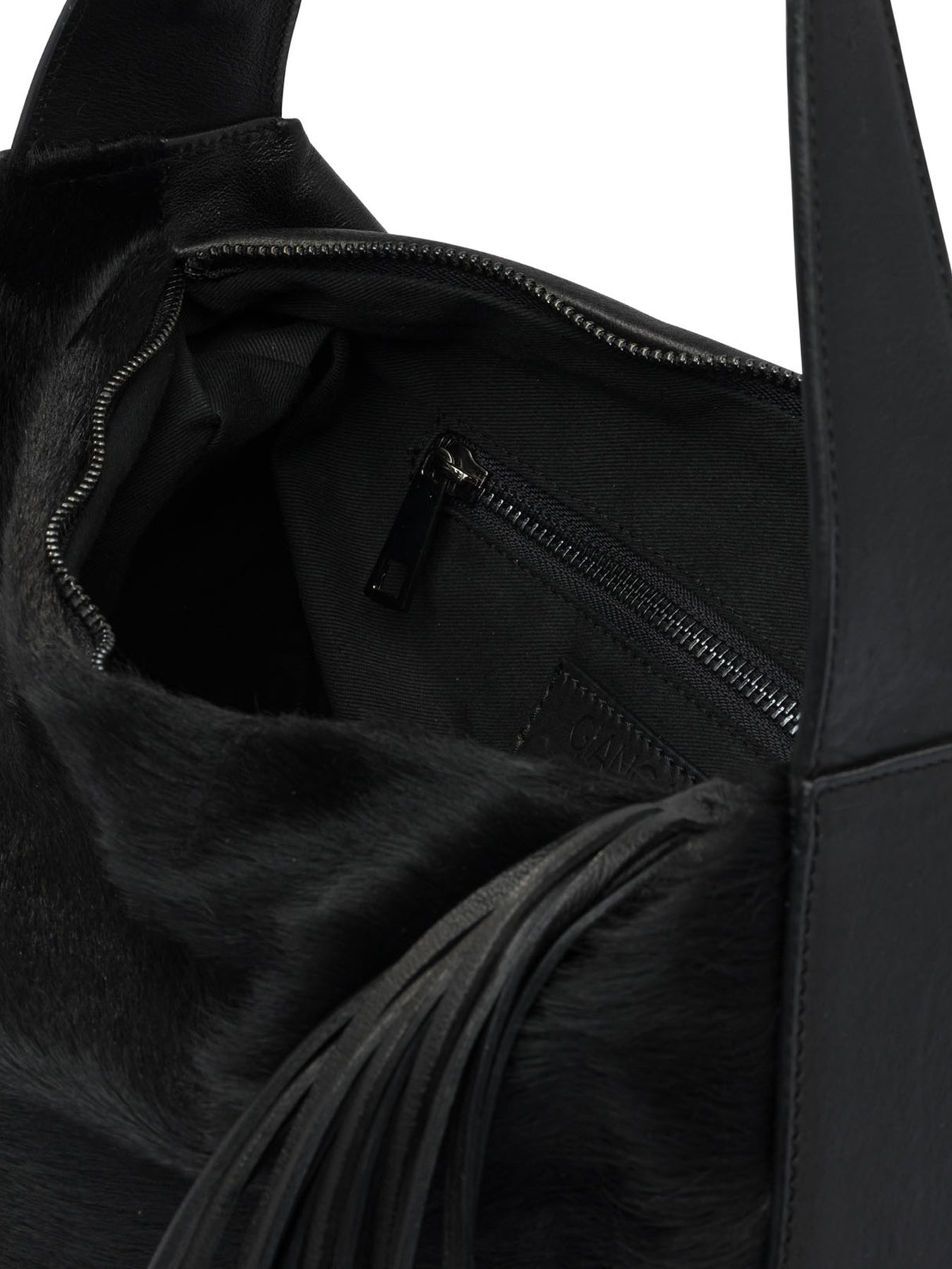 Giancarlo Nevola Shoulder Bags - Black | 674d84262df7f6f5a65de1aee06f5b84d449e897