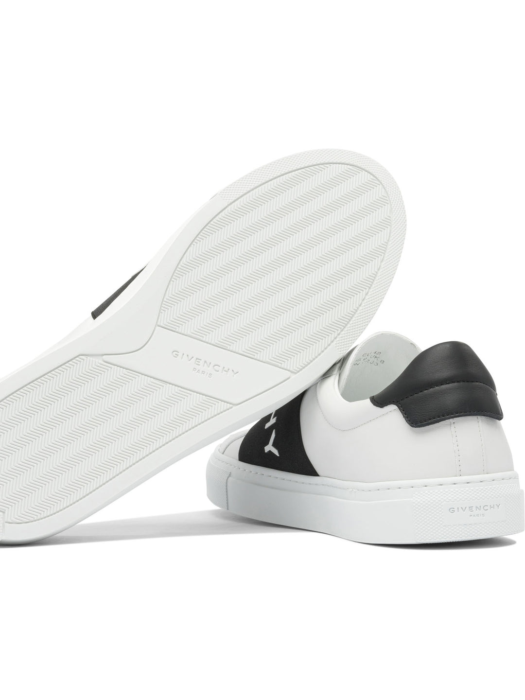 Givenchy Urban Street Sneakers & Slip-On - White | 536252e580240e48c6c5ef134dc2e63922d374b6
