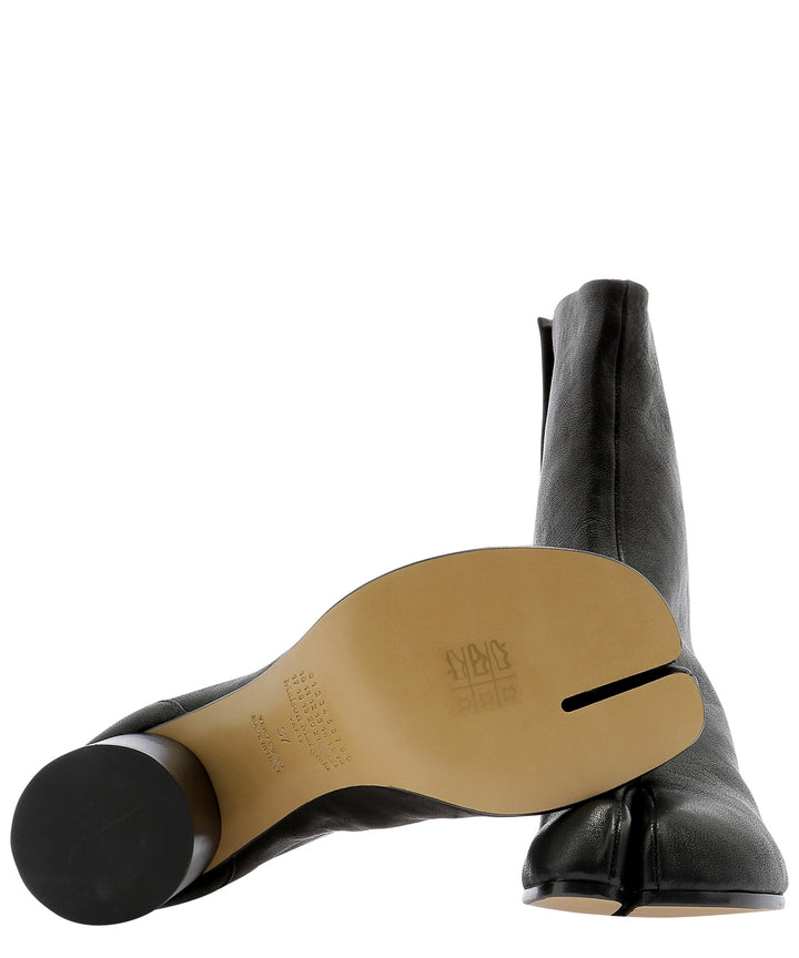 Maison Margiela Tabi Ankle Boots - Black | a73477b425aa49d5727d02dd6812cb1d08b23cb1