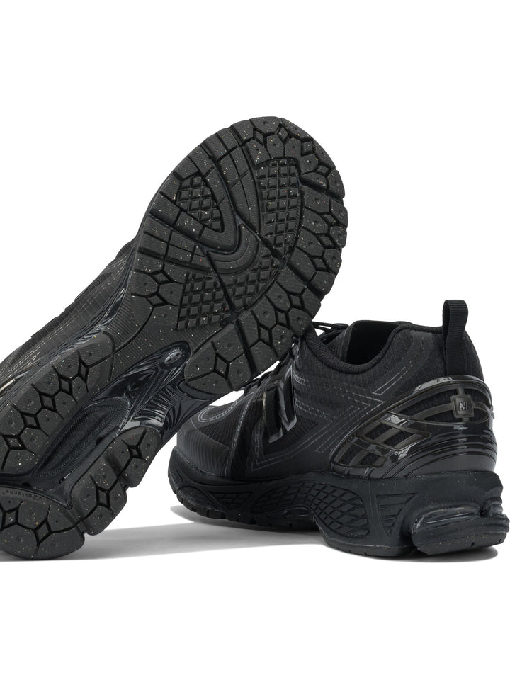 New Balance 1906r Sneakers & Slip-On - Black | 82554174a80641a4ec61e1c07bc04c3d7f3d25ab