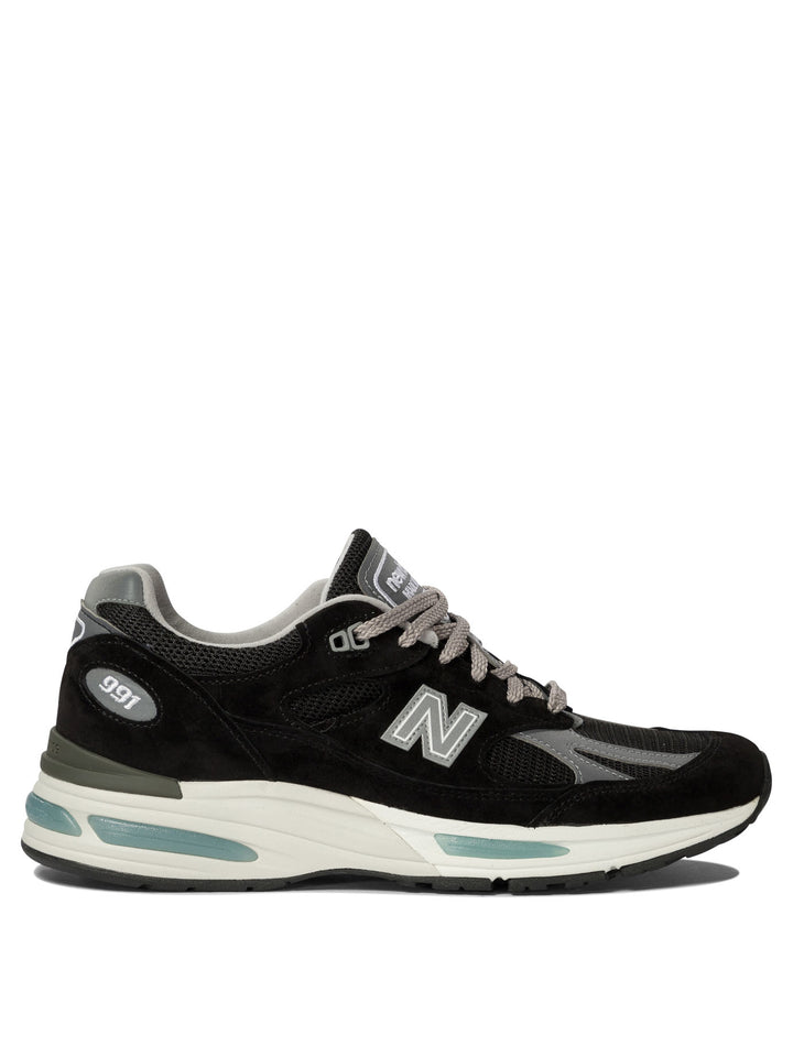 New Balance Made In Uk 991v2 Sneakers & Slip-On - Black | ddf591593a30d2f14f35026573ca40e41a38b708