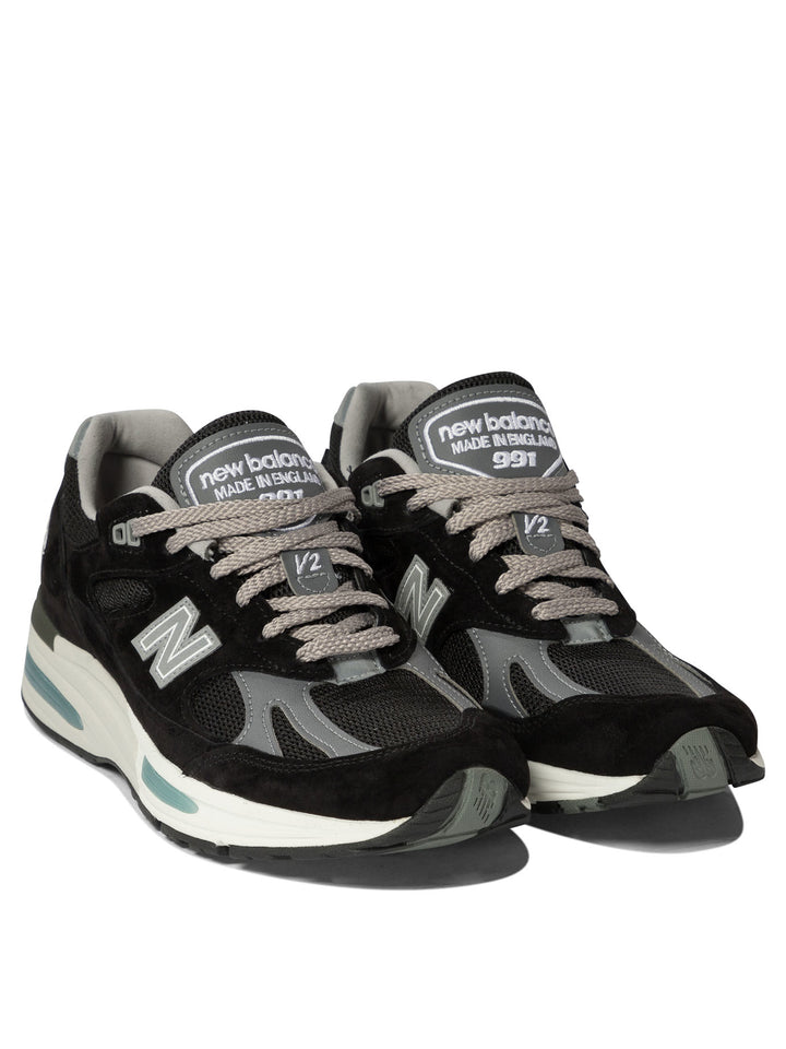 New Balance Made In Uk 991v2 Sneakers & Slip-On - Black | 081b9eeedc7a0f4cbe4f3bcac97b978b6c928c0e