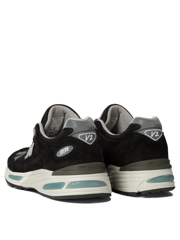 New Balance Made In Uk 991v2 Sneakers & Slip-On - Black | 9bb2eb05b890f45e717f9f91b070a011035b5e0f