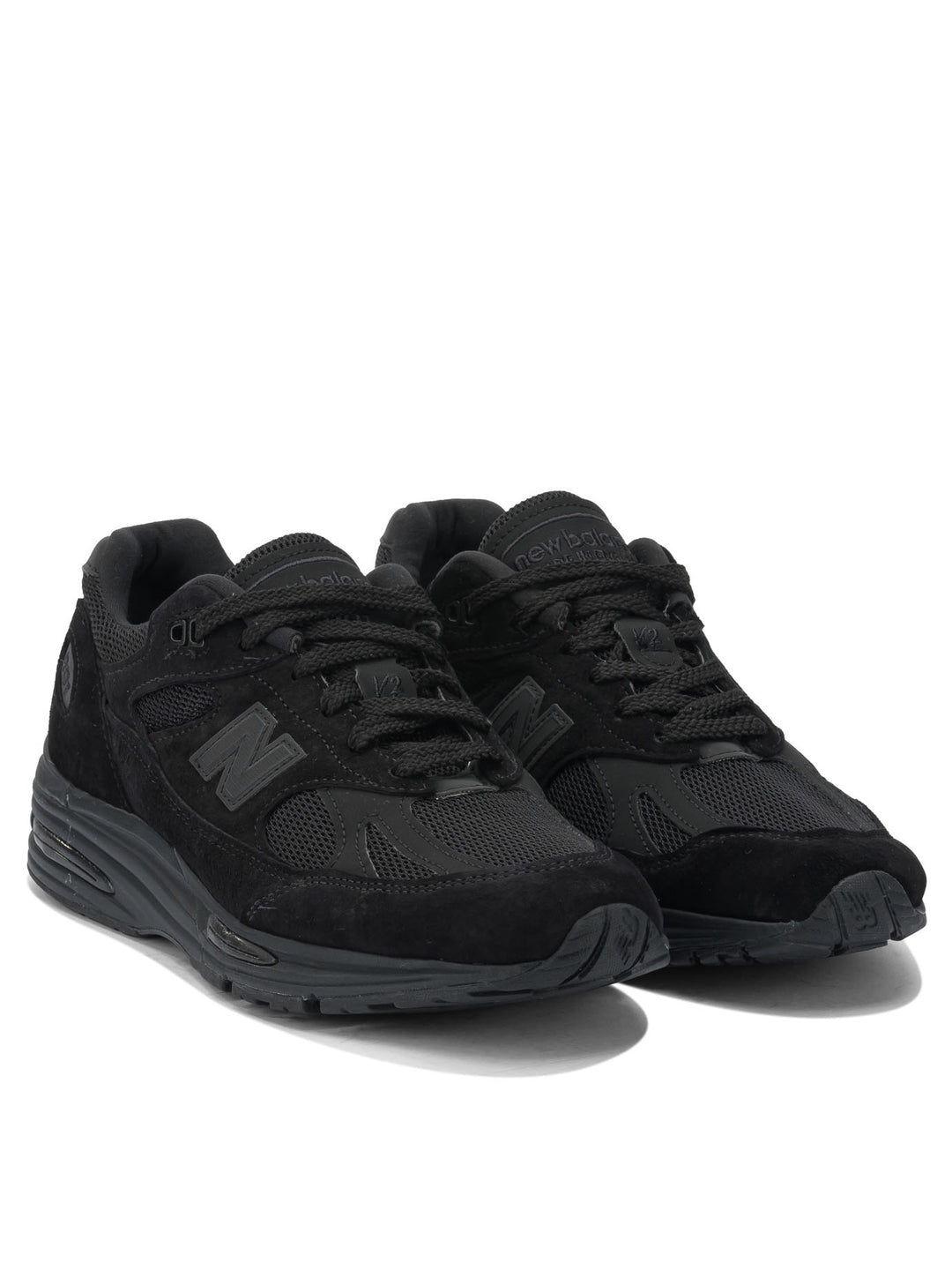 New Balance Made In Uk 991v2 Sneakers & Slip-On - Black | 6ce8a021784af0cc9584b02c39f41c48954d9867